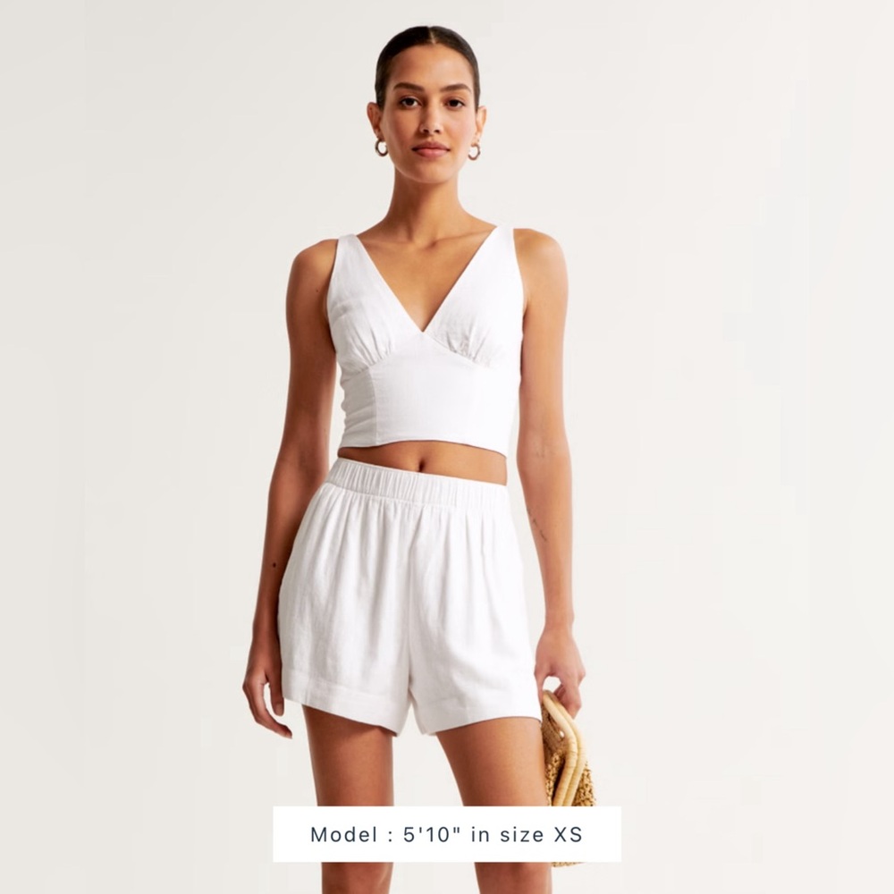 Linen-Blend Pull-On Short